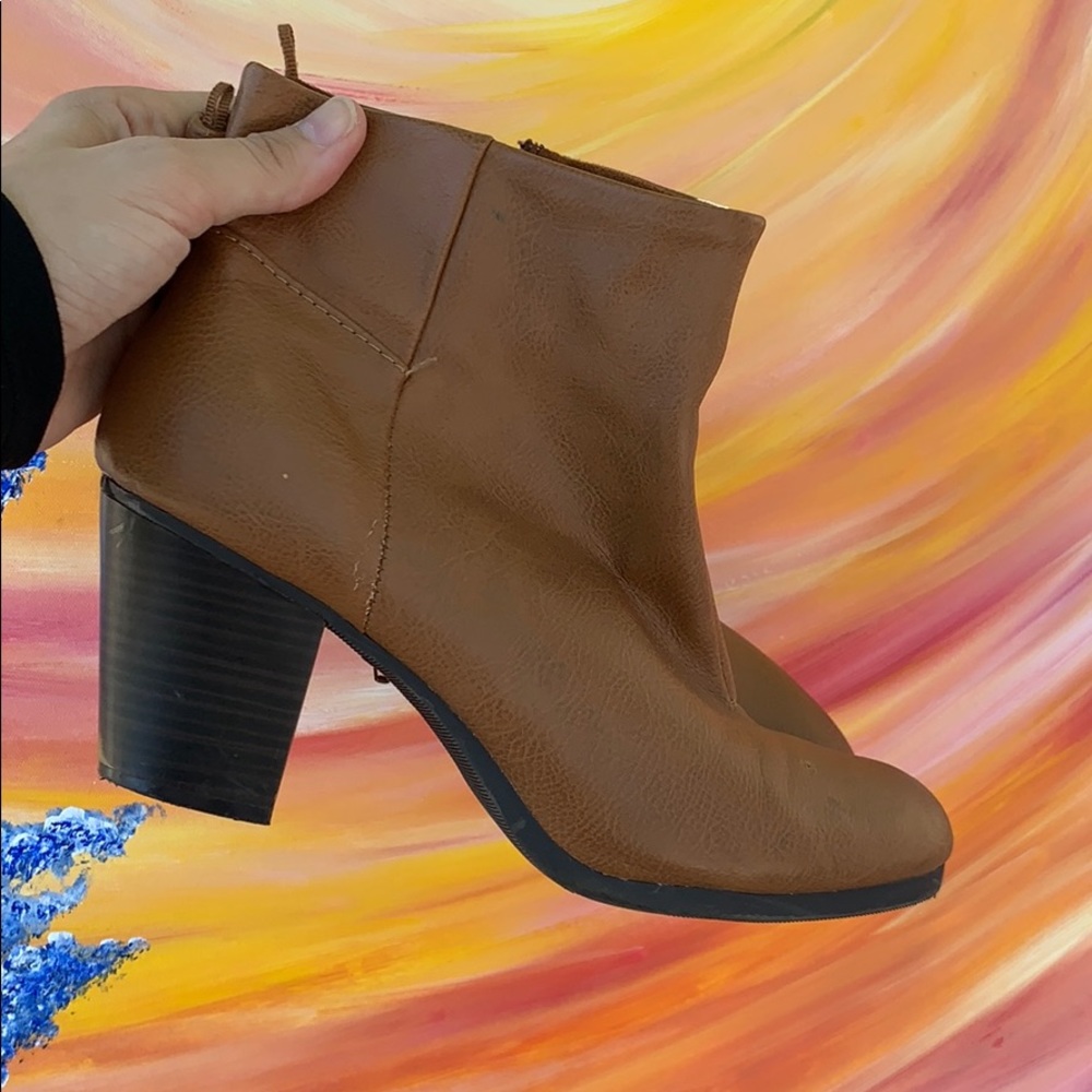Boots SZ 10